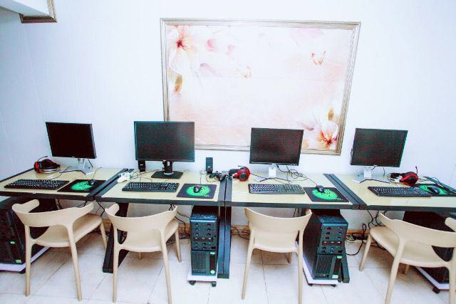 生态园轰趴别墅派对松江桃源府邸大草坪婚庆店